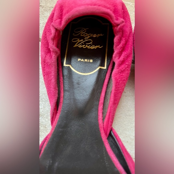 Roger Vivier hot pink/fuchsia suede ballerina d'orsay flats Size 37 or 6.5/7 US - Picture 7 of 9
